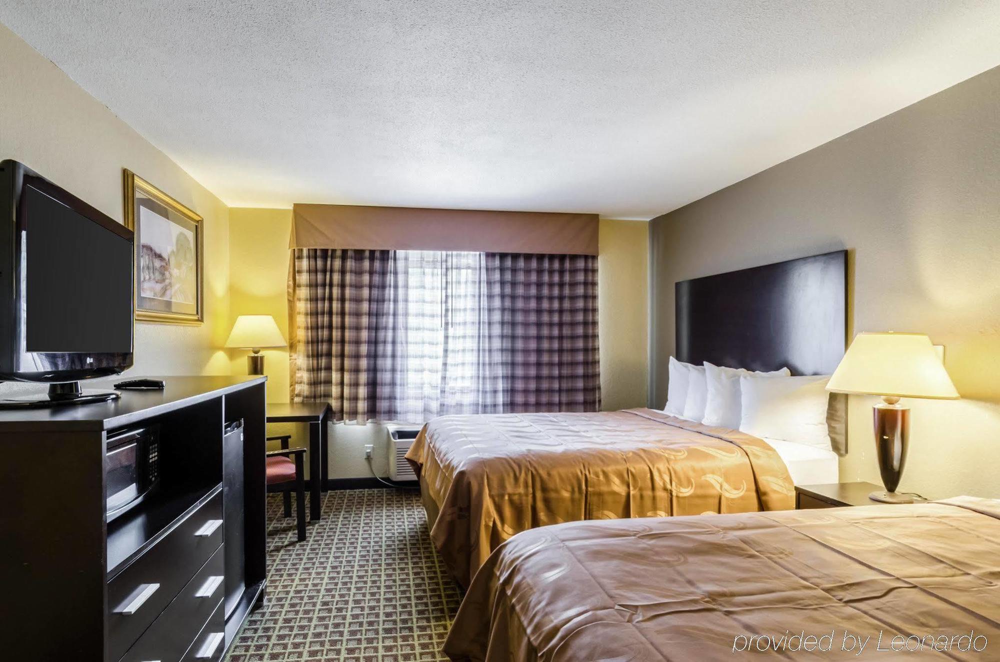Rodeway Inn Brockton Εξωτερικό φωτογραφία