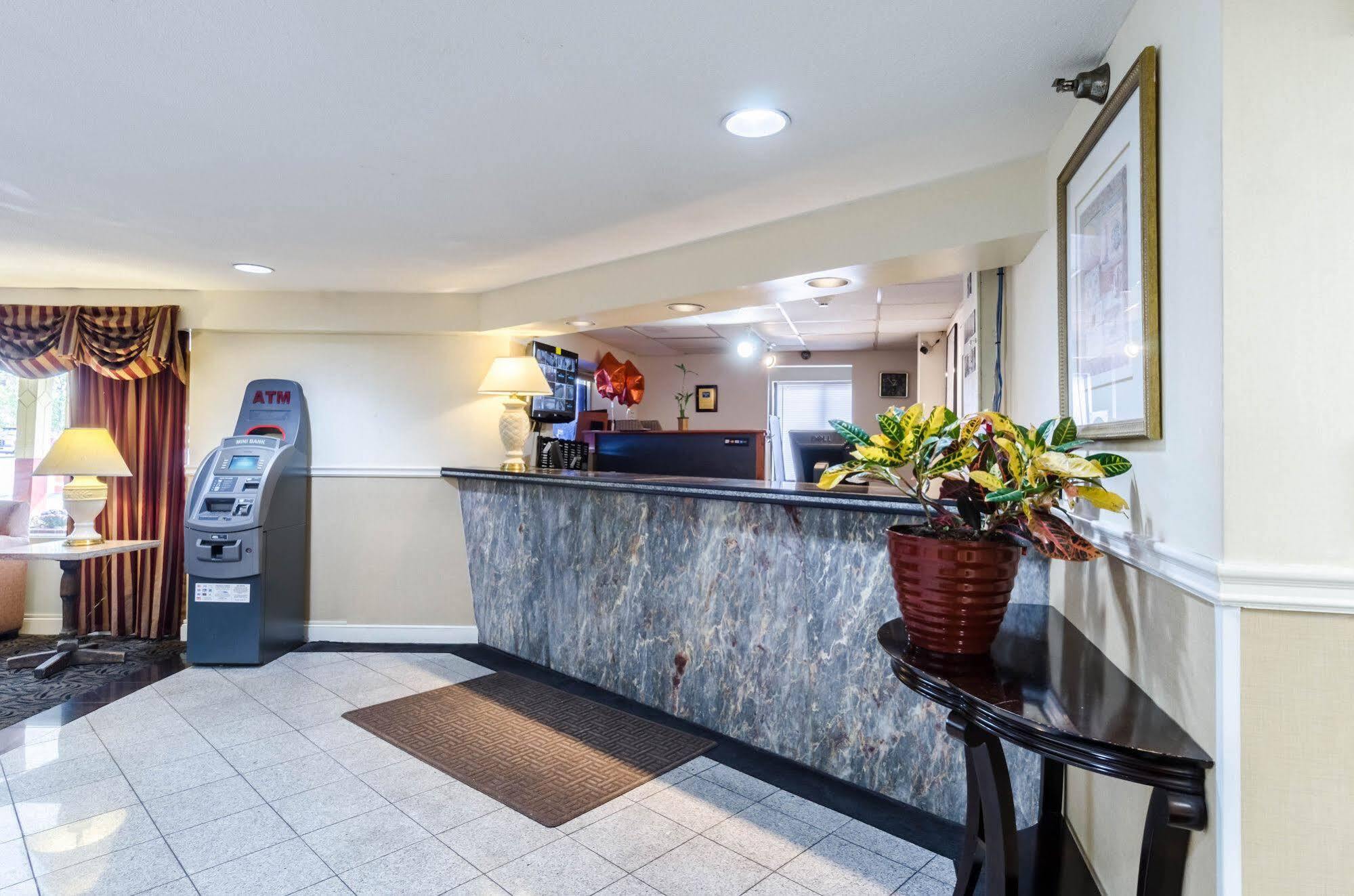 Rodeway Inn Brockton Εξωτερικό φωτογραφία
