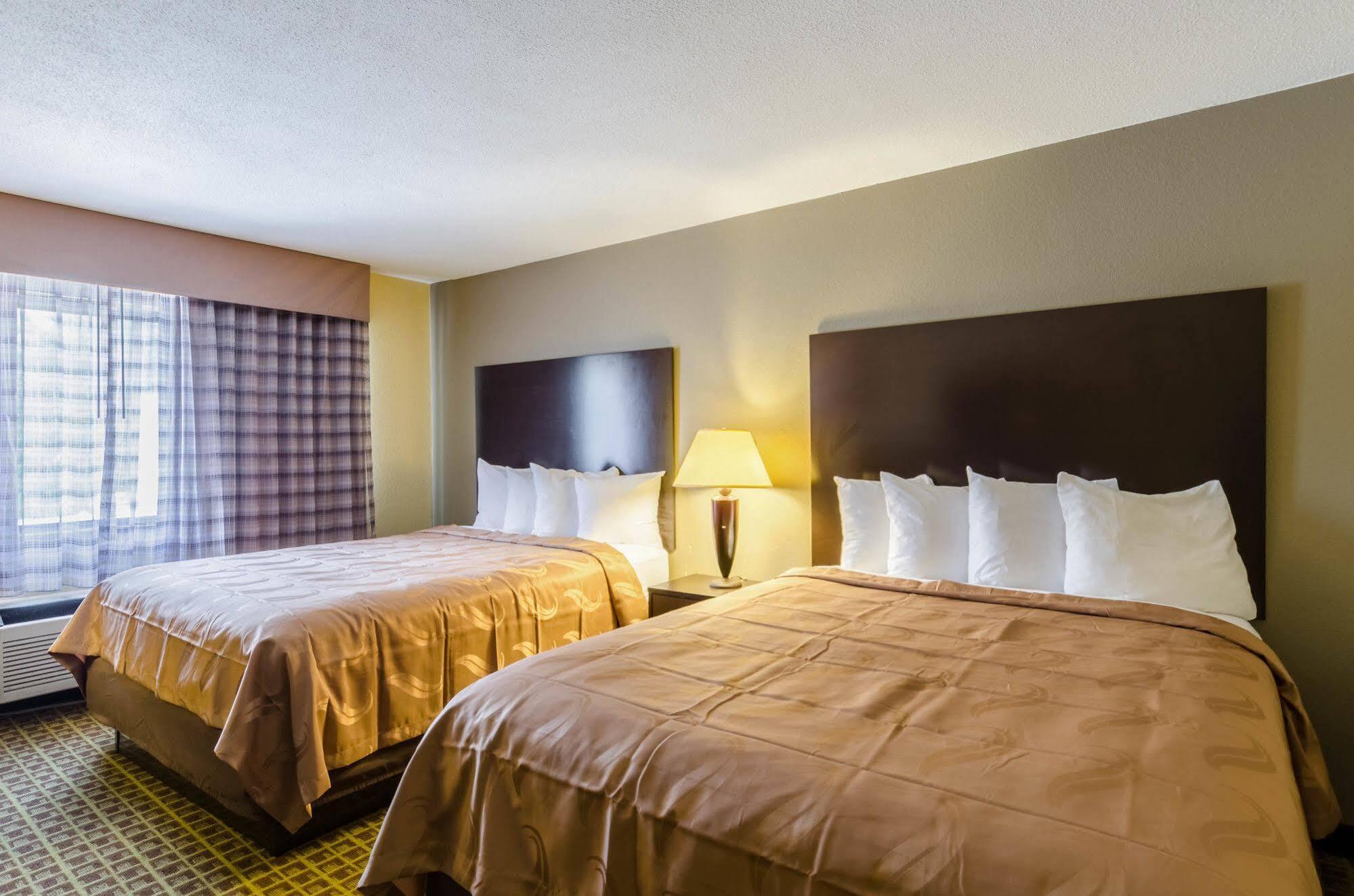 Rodeway Inn Brockton Εξωτερικό φωτογραφία