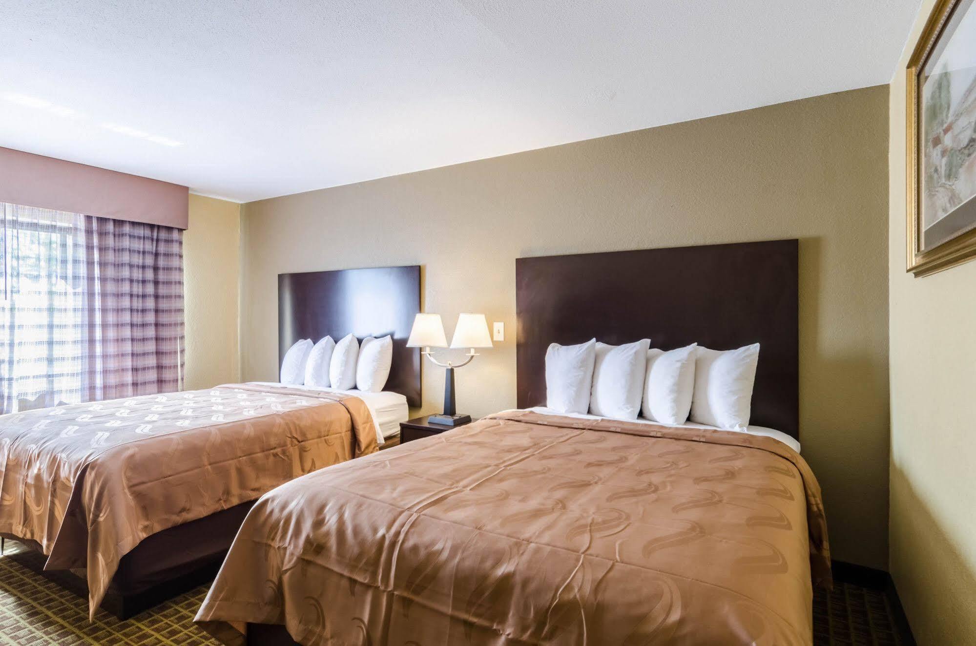 Rodeway Inn Brockton Εξωτερικό φωτογραφία